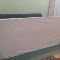 یک عدد تشک یک نفره تختخوابی