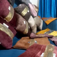 تعدادی کوسن یا بالشتک بفروش میرسد دونه ۵۰|صنایع دستی و سایر لوازم تزئینی|ورامین, ورامین|دیوار