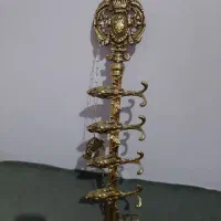 آویز لباس برنزی