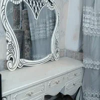 میز آرایش با پاتختی آینه بزرگ دراور