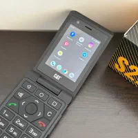 گوشی کاترپیلار S22 Flipحافظه 16 رم 2 گیگابایت