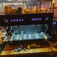 فروش استثنایی تجهیزات کافه فول آپشن