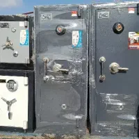 گاو صندوق نسوز رمزدار ۱۴۰سانتی ۴۲۱وزن