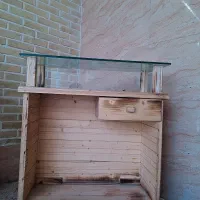 میز چوبی