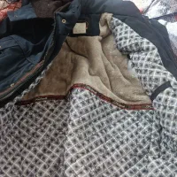 سلام یک عدد کاپشن برزنت به فروش می‌رسد