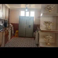 آپارتمان-طبقه-یک-112-متری-راه-پله-کلا-سه-طبقه