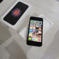 ایفون se 64g