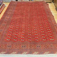 قالی ۶متری دستباف زمینه لاکی نقشه افشان