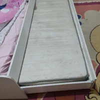 دو تخت نوجوان