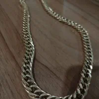 گردنبند رنگ ثابت