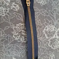 زیپ ۱۵ و ۳۰  سانتی. رنگ مشکی