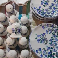 پخش و فروش عمده و تکی ظروف سرامیکی|ظروف سرو و پذیرایی|رشت, چله خانه|دیوار