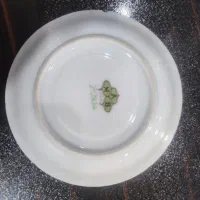 تعداد ۵عدد نعلبکی قدمت دار