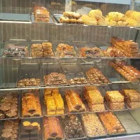 استخدام نیرو قنادی/ شاگرد خشکار