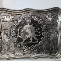 قلمزنی دست روی ظروف قدیمی