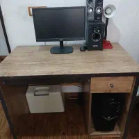 میز کامپیوتر