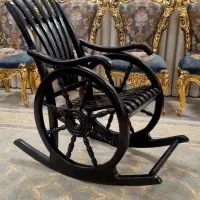 صندلی راک و صندلی چوبی