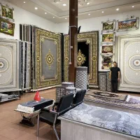 نصفش الان بده بقیش ۴ ماه دیگه بده