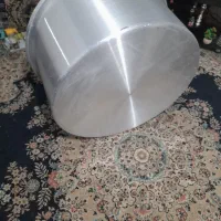 یک عدد دیگ بزرگ|ظروف پخت‌وپز|مسجد سلیمان, |دیوار