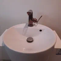 روشویی و کابینت وشیر