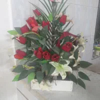 گل مصنوعی واسه مناسبت ها عروسی و قدم نو رسیده