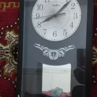 ساعت دیواری کاملا سالم