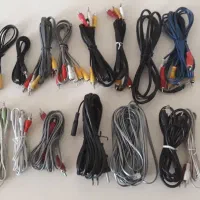 تعدادی کابل الکترونیکی