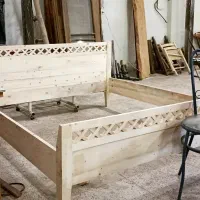 تخت خواب چوبی