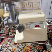 چرخ گوشت کاملا سالم فقط ۱۹۰۰