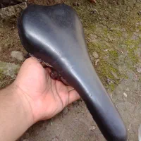 زین دوچرخه از ۲۰ تا ۲۶ میخوره با پایه