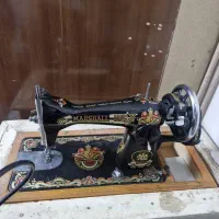 یک چرخ خیاطی قدیمی ونوستالژیک|چرخ خیاطی و ریسندگی|بهبهان, |دیوار