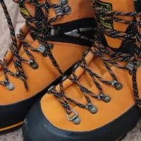 کفش کوهنوردی|کیف، کفش، کمربند|سنندج, |دیوار