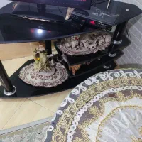 میز تلویزیون شیشه ای