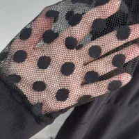 لباس مجلسی|لباس|قم, باغ کرباسی|دیوار