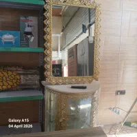 اینه کنسول طلایی