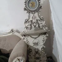 ساعت ایستاده و گنجه