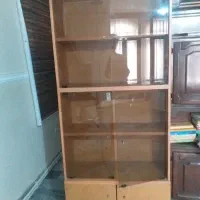 کتابخانه چوبی در حد نو