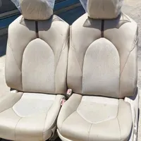 جفت جلوی صندلی خلبانی