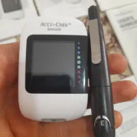 دستگاه تست قند خون اکیوچک معروف|آرایشی، بهداشتی، درمانی|کرمانشاه, |دیوار