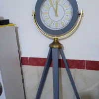 ساعت ۳پایه رنگ طوسی سالم فروشی|ساعت دیواری و تزئینی|مشهد, شهرآباد|دیوار