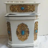 ورق بزنید
