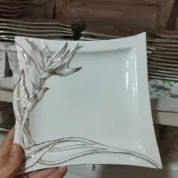 چینی ۱۸نفره گل برجسته