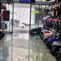 ماشین شارژی چراغ‌دار و موزیکال//با فرمون نرم،