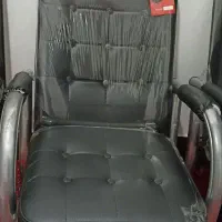 صندلی اداری در حد نو
