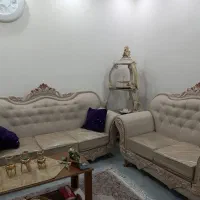 مبل ۷ نفره کرم رنگ در حد نو