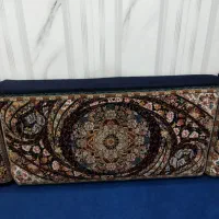 پشتی قالینی