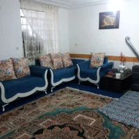 خونه ویلایی طبقه بالا، قیمت مناسب وسط شهر