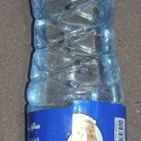 بطری خالی اب معدنی