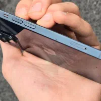 Iphone 13|موبایل|اندیشه, اندیشه فاز ۱|دیوار