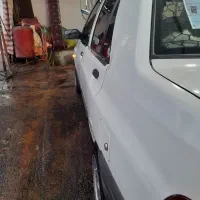 ماشین ۱۳۱ مدل ۹۵ یه لکه رنگ کاپوت